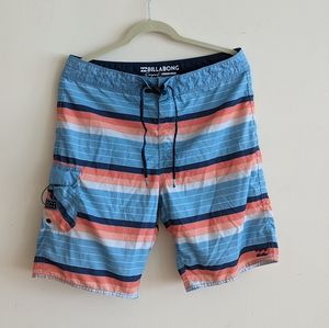 Billabong men shorts